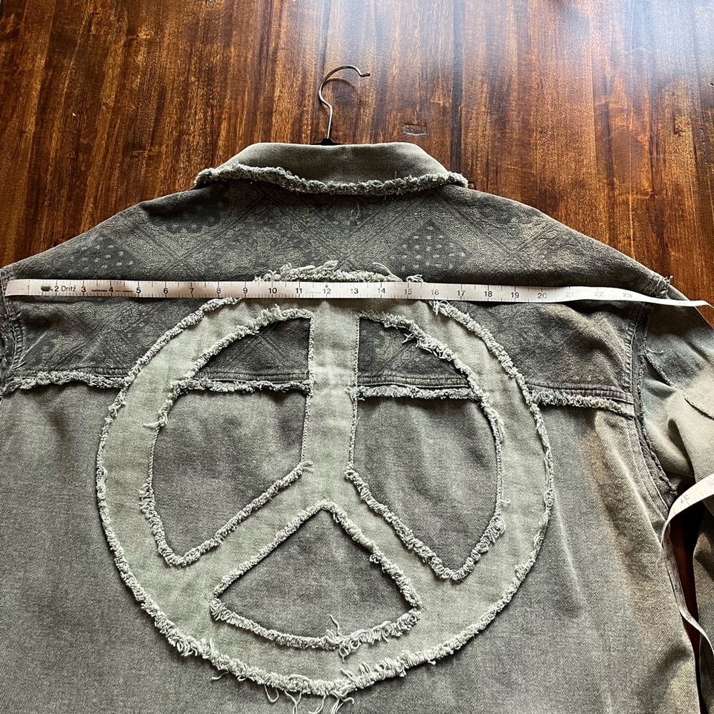 Oli & Hali Peace Out Soft Oversized Denim Patchwork Shirt Jacket. Olive - Green - Picture 11 of 16